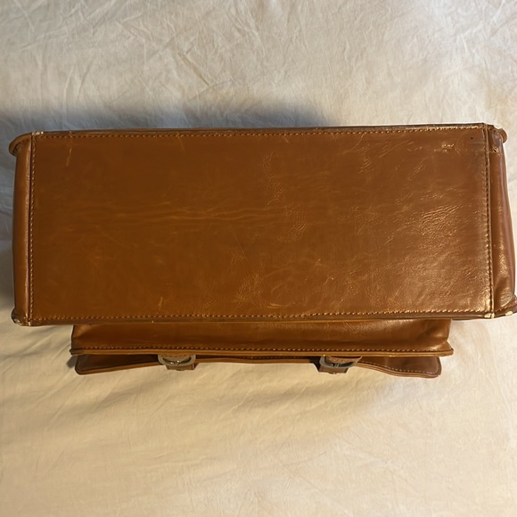 Kelly Moore Bag - camera / diaper bag - Picture 3 of 11